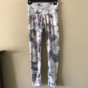 Danskin Floral Leggings